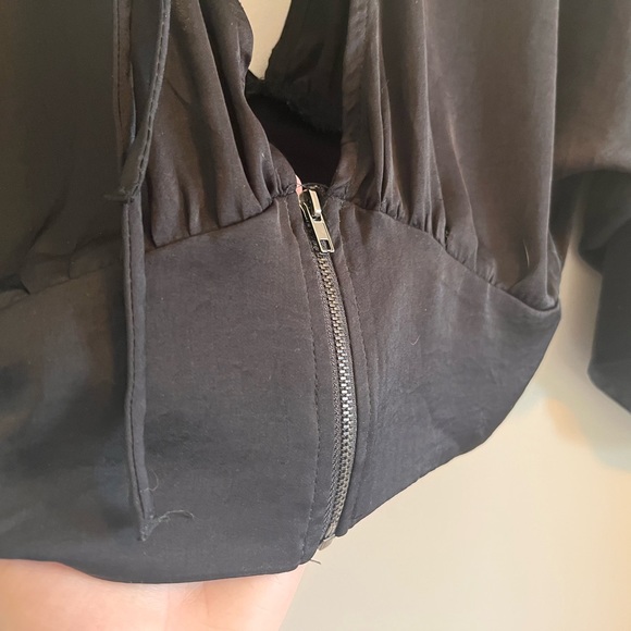 Forever 21 Black Flowy Sleeve Blouse - Picture 11 of 11